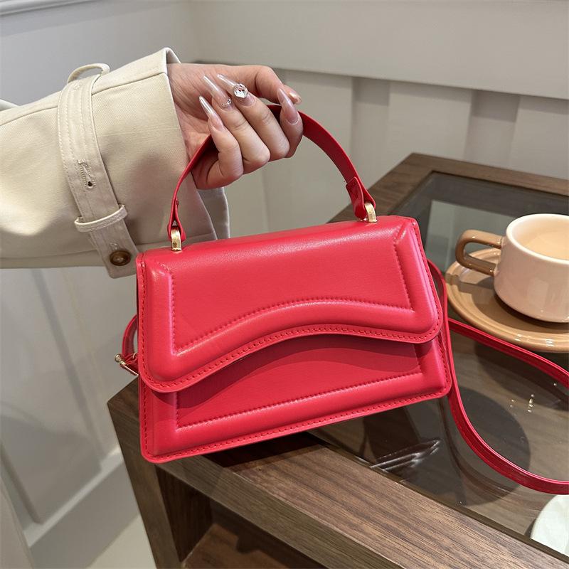 Foreign style simple solid color handbag 2025 early spring new versatile ins shoulder messenger bag small square bag women