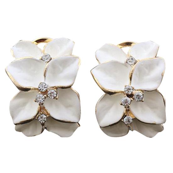 Women Fashion Luxury Elegant White Gardenia Flower Pattern Stud Earrings