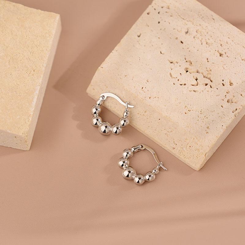 Sweet And Cool Wind Gradual Change Round Beads High-End Earrings Women'S Niche Light Luxury Simple Ear Buckle Gold Earrings