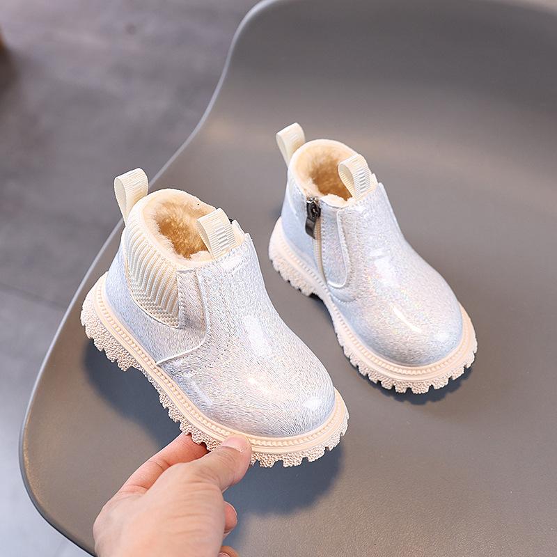 

New winter children s snow boots with plush lining, warm cotton shoes, boys yellow boots, girls boots, large cotton Martin boots 26-30Code1Hand5Double sta білий