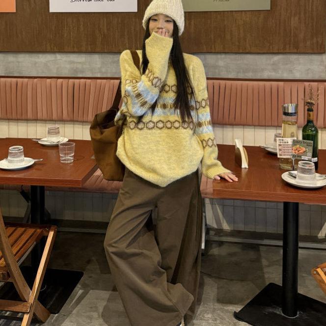 

Crew neck design sense loose soft waxy pullover sweater women s new autumn and winter jacquard knitted sweater women One size