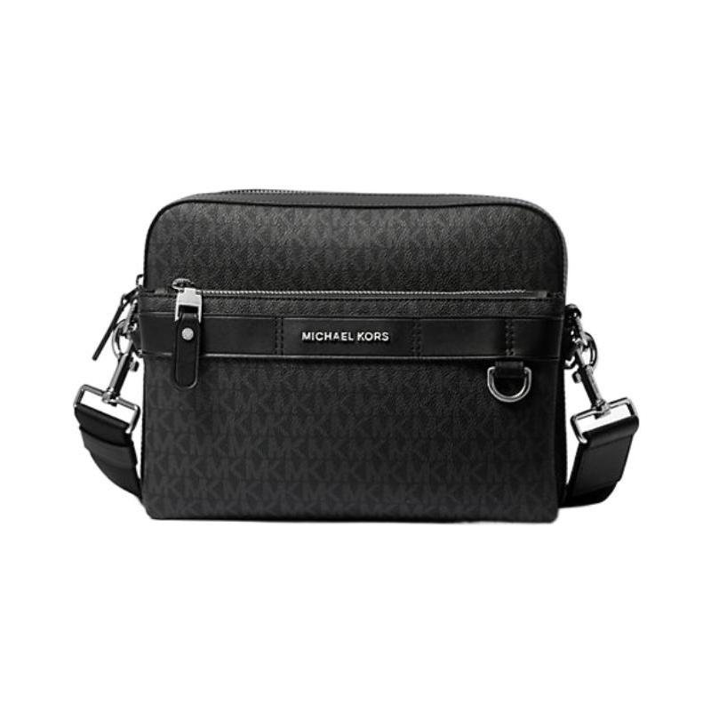 Michael Kors Hudson Solid Color Classic Presbyopic Hardware Buckle Zipper Closure Canvas Crossbody Bag Men's Black