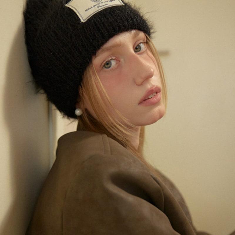 

летерие LR LABEL АНГОРСКАЯ ШАПКА_ЧЕРНАЯ FREE