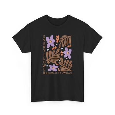 Jede Blume blüht T-Shirt - Schickes Blumen-Tee für Botanische Kunst & Naturfreunde