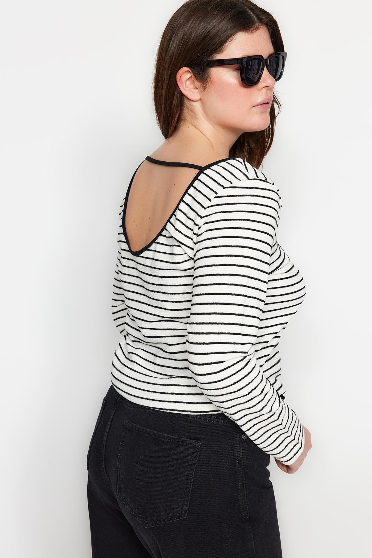 

Women s Style Plus Size Black-White Striped Backless Knitted Blouse