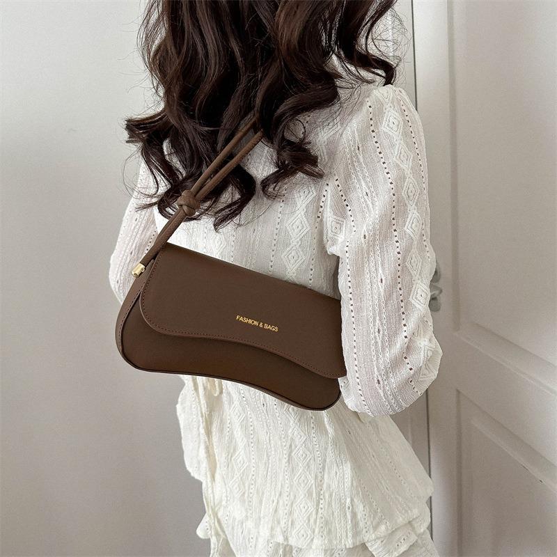 Spring new niche popular small bag women's fashion simple shoulder bag casual trend messenger bag women's bag