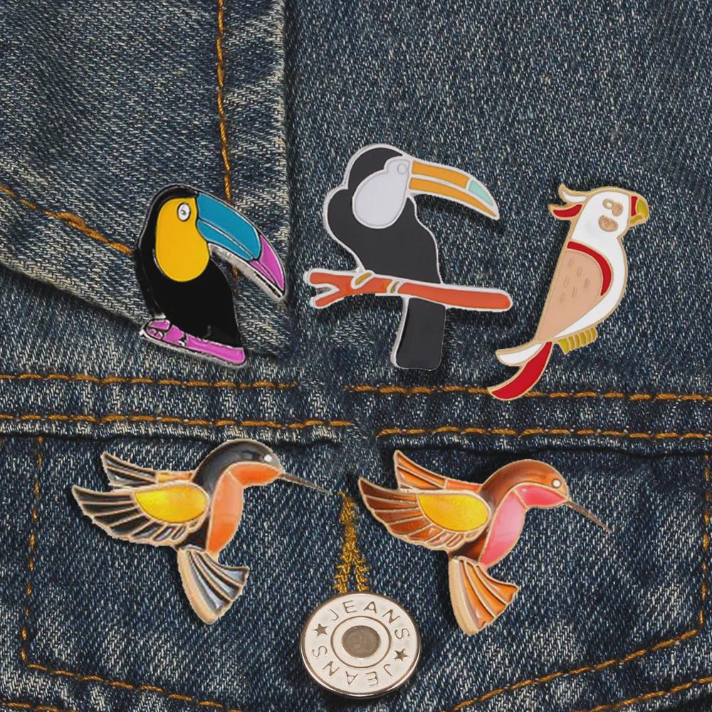 Charming Japanese Girl Cartoon Parrot & Crane Brooch - Creative Small Pin Badge for Versatile Decoration