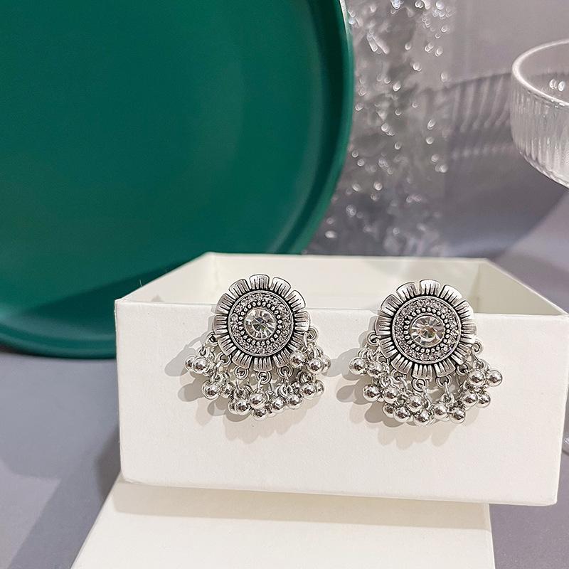Vintage Fringed Bohemian Stitching Stud Earrings Round Exotic Earrings For Women