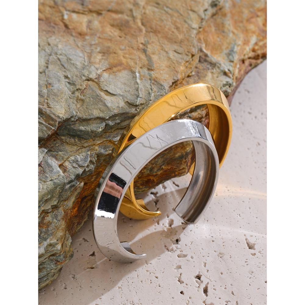 Yhpup 55cm Gold PVD Plated Stainless Steel Smooth Polished Cuff Bracelet Waterproof Fashion Charm High Quality Bangle for Women