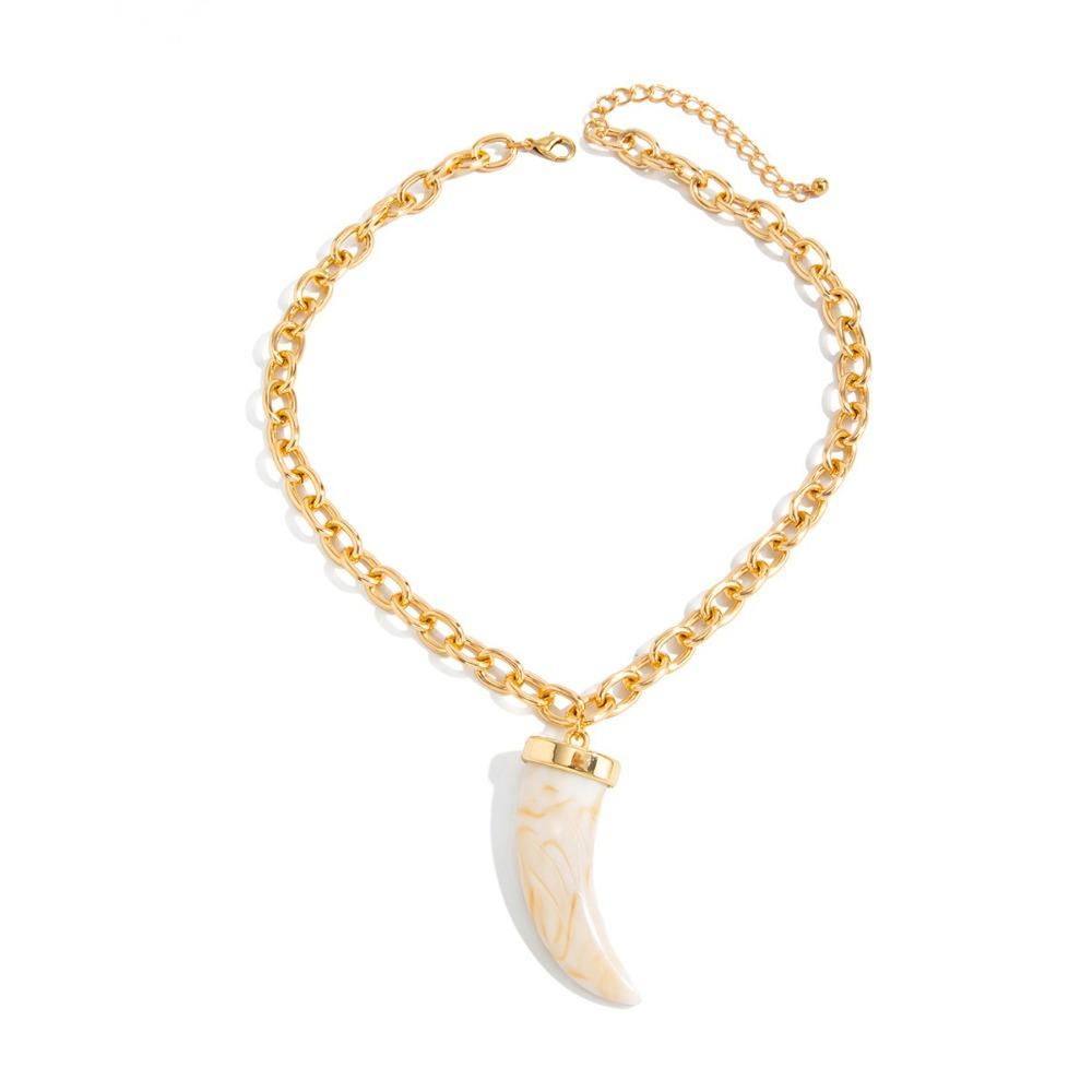 Resin Pendant Horn Pendant Necklace Electroplated Silver Metal Chain Wolf Tooth Necklace Turquoise Color Cow Horns Necklace