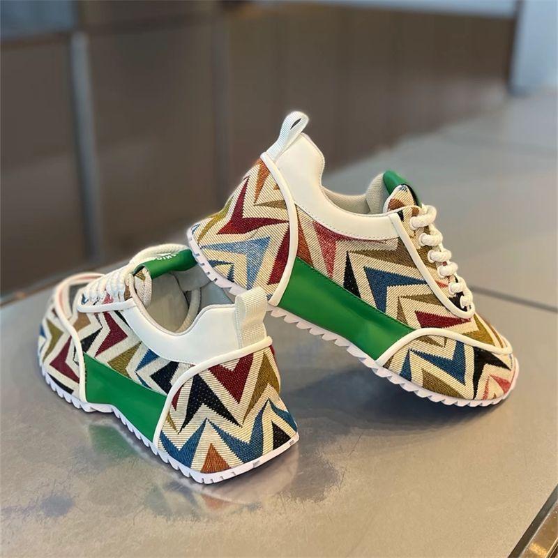 Discounted Classic Fashion Versatile Bag Bottom Breathable and Odor proof Sports Shoes Thick soled Durable Casual Men's Shoes