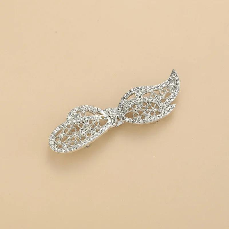 1 Pair New Brooches For Women's Clothing Cardigan Sweater Blouse Shawl Clips Shirt Collar Flower Pattern Clasps