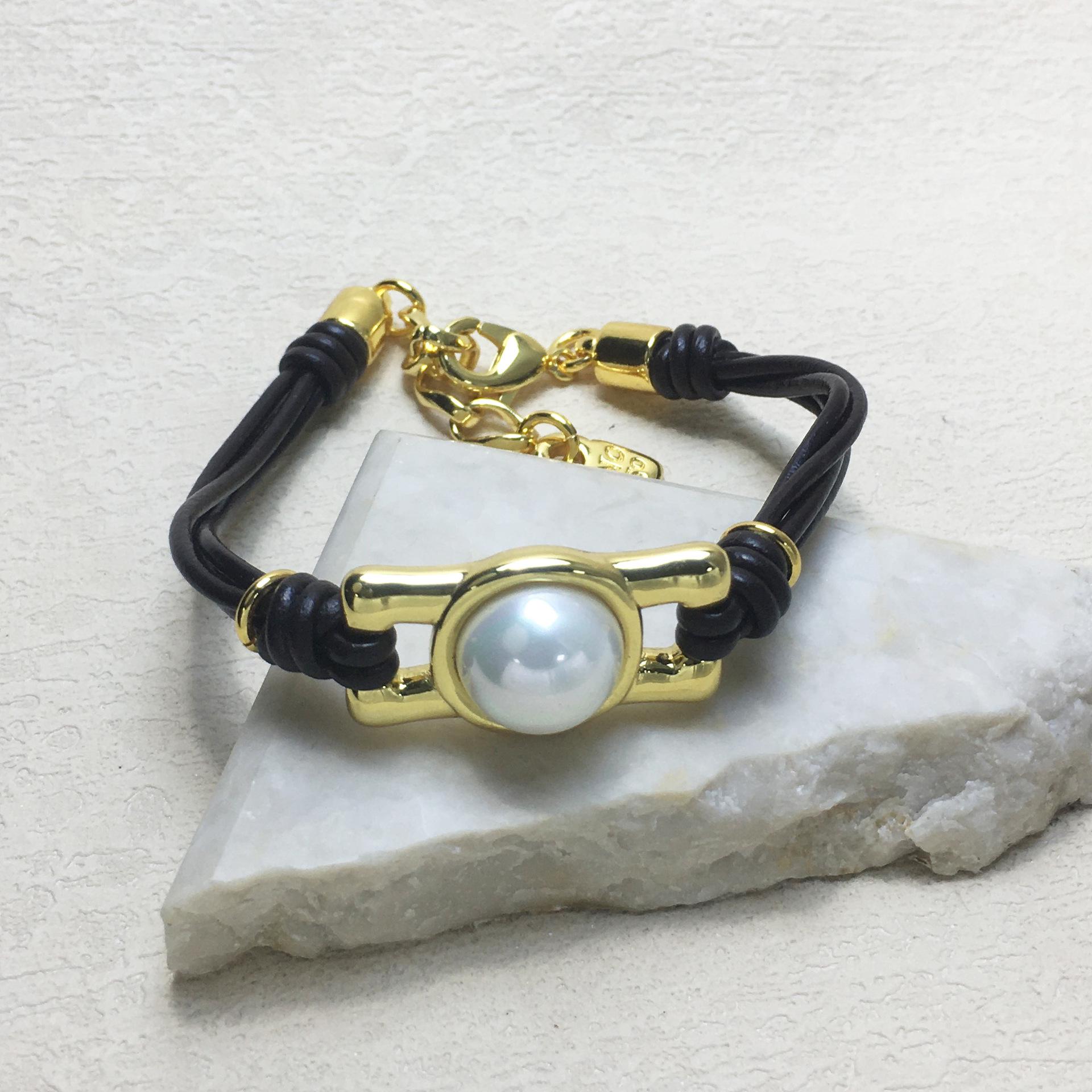 Exquisite 2024 UNOde50 Gemstone Leather Bracelet: Elegant Women s Romantic Jewelry Gift