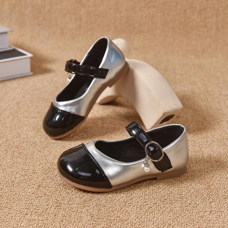 Spring New Korean Style Fashionable and Comfortable Soft Sole Girls Casual Leather Shoes