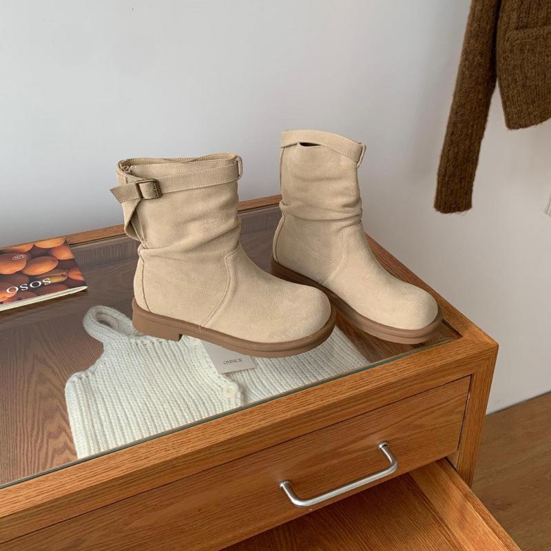 

Short boots women s flat bottom versatile small man 2025 new fashion Internet celebrity retro soft sole mid boots low heel Martin boots 39 абрикосовый