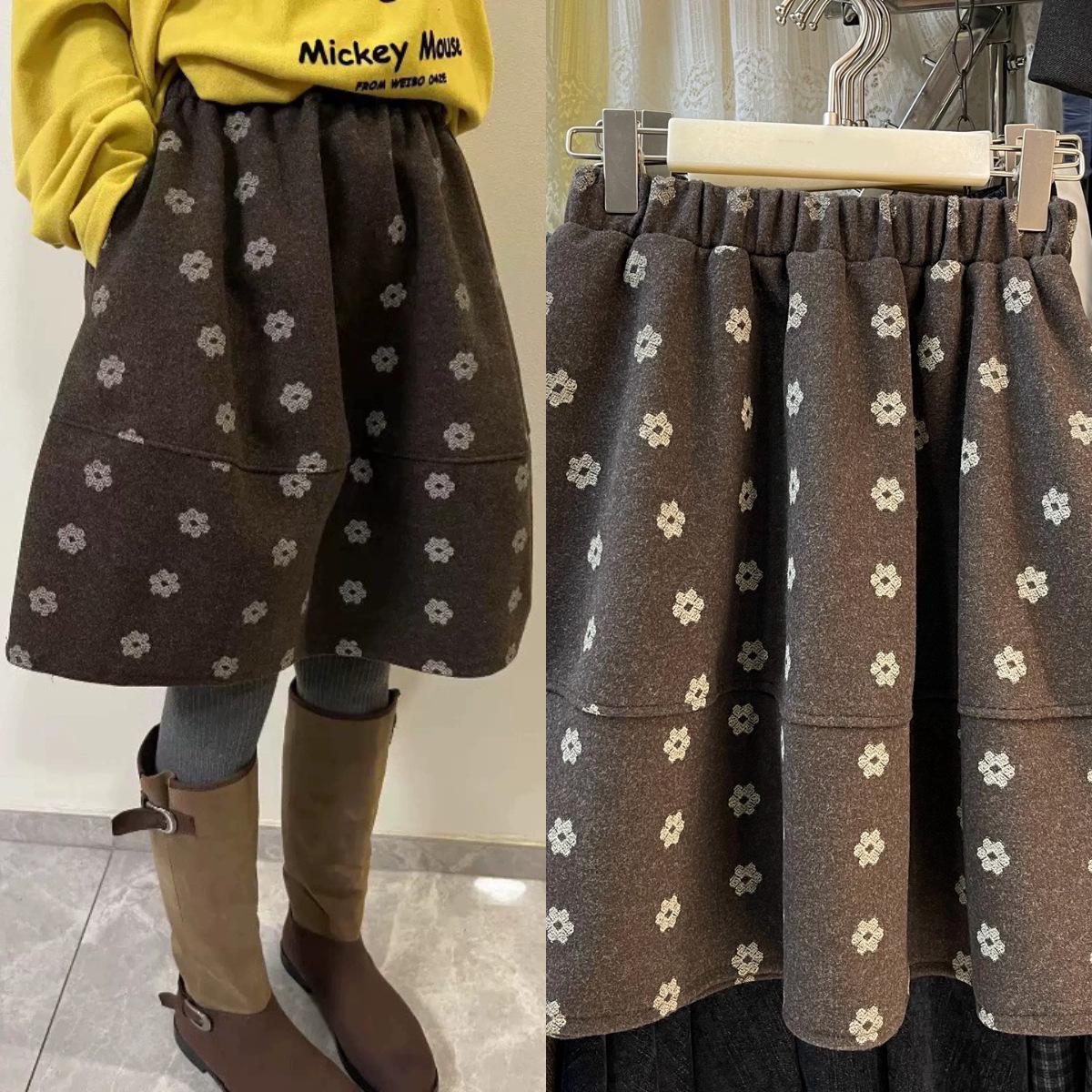 2025 Korean Style A-Line Winter Floral Skirt: Age-Reducing, Slimming, Versatile, Flaw-Hiding, Half Mid-Length. Medium (M)