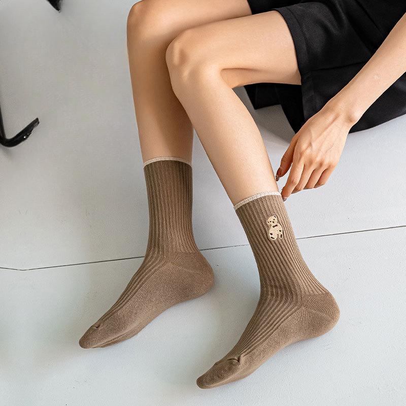 Women's Long Socks, Women's Pile Socks, Double-needle Embroidered Bear, Autumn and Winter Trendy Cotton Socks, Black and White Socks