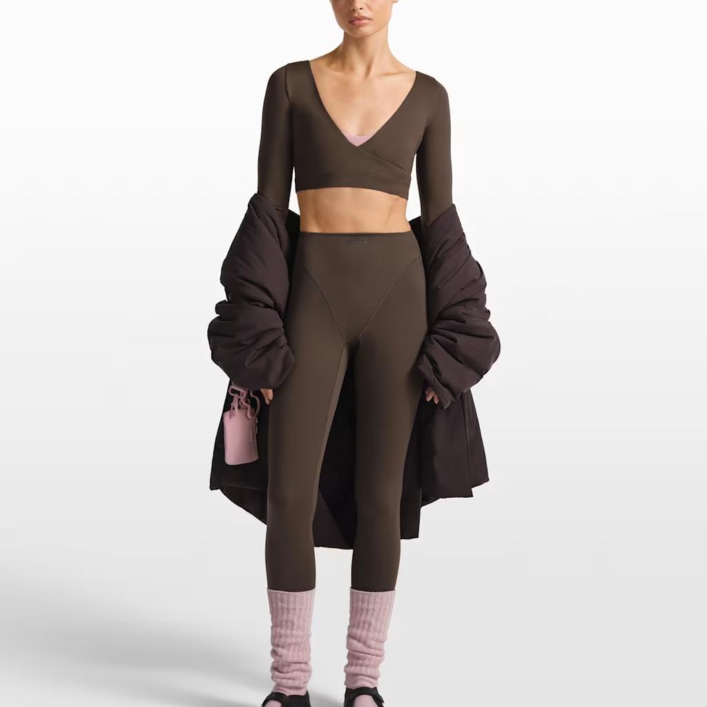 NikeSKIMS Matte Women's Long-Sleeve Wrap Top IR5073-233