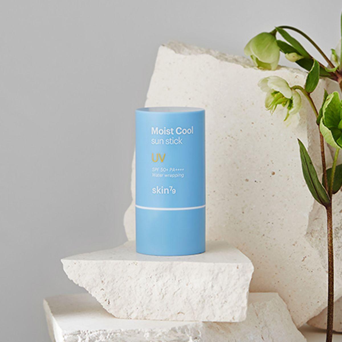 Water Wrapping Moist Cool Sun Stick SPF50+ PA++++