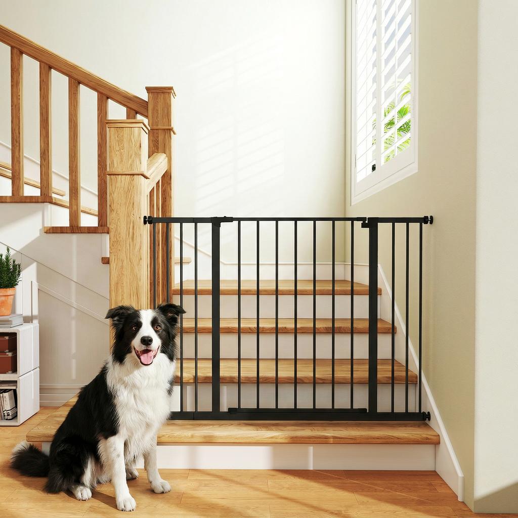 Dog safety gate adjustable length dim. 76-107W x 76H cm no drilling steel black
