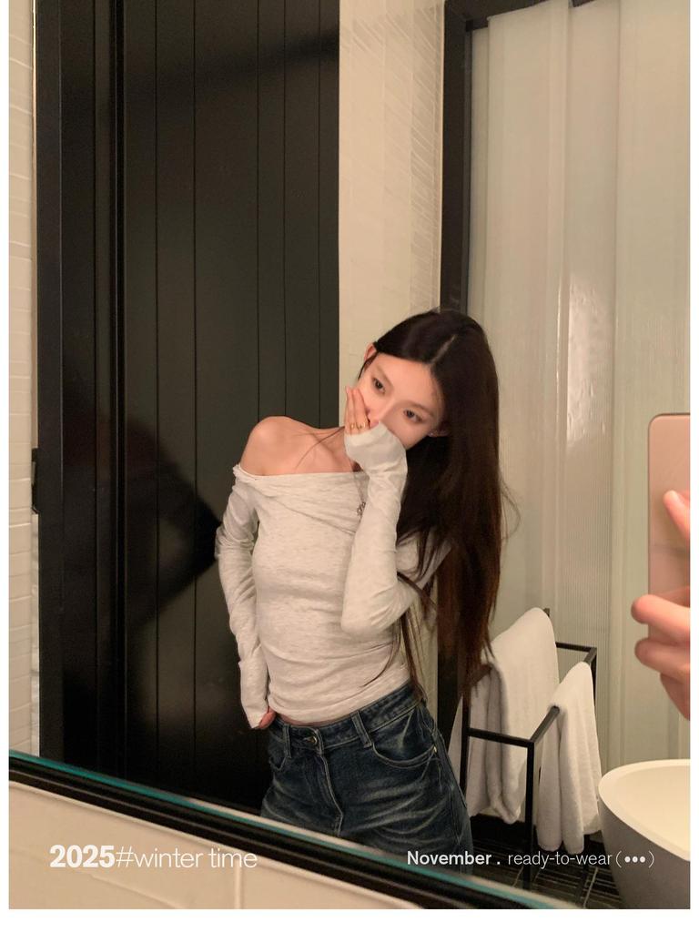 Women's Korean Style Twisted One-Shoulder Slim Fit Long Sleeve Knit Top