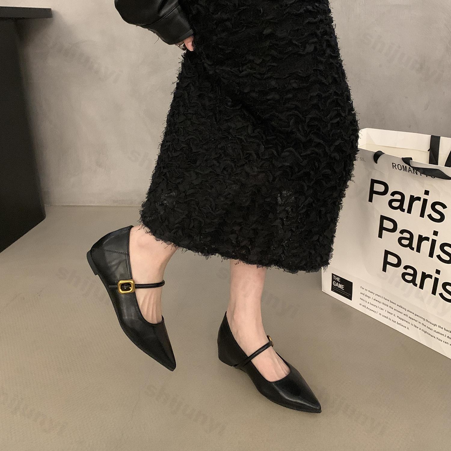 Модные женские туфли на плоской подошве 2024 года — фото 6