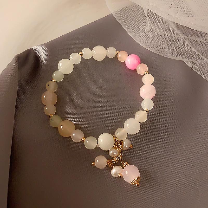 Natural Crystal Beaded Bracelet: Yellow & White Retro Wenwan Style, Light Luxury, High-End Jewelry