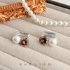 Autumn and Winter Retro Maillard Temperament High-end Stud Earrings Niche Design Pearl Earrings Gentle Versatile Earrings Women