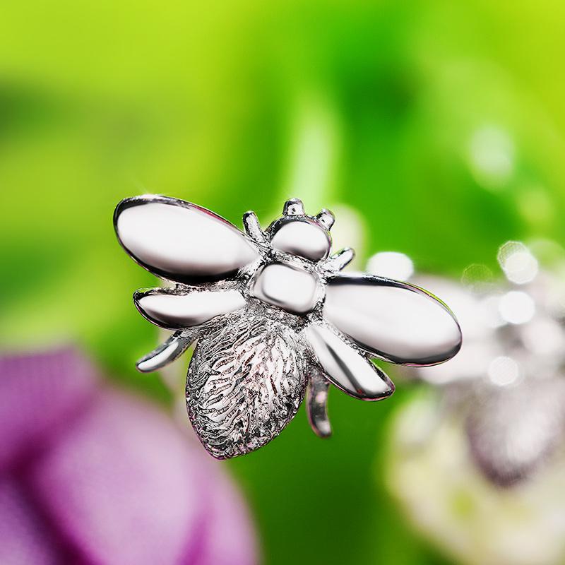 Huitan Creative Bee Stud Earrings for Lady Simple Stylish Animal Earrings Party Daily Wear Fashion Versatile Women Jewelry