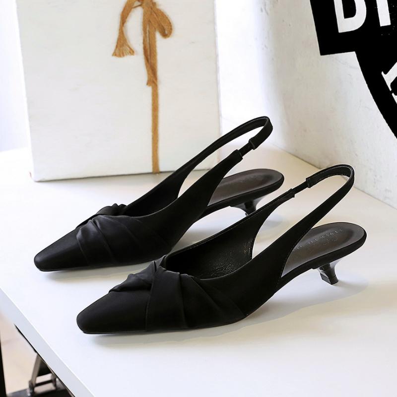 Fashion Pointed Toe Back Tripping Single Shoes Shallow Mouth Wine Glass Heel Bow Women's Shoe Thin Heel Empty Fashionable Low Heel Shoes