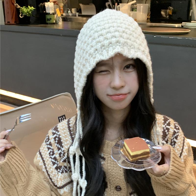 Autumn and Winter Women's Big Head Circumference Bag Hat Shows a Small Face, Thickened Ear Protection Warm Hat, Hand-woven Fringed Knitted Hat