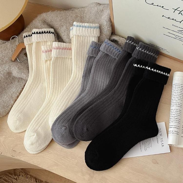 Autumn Winter Thicken Warm Women Socks Japanese Fashion Knitted Middle Tube Socks Women Solid Color Long Socks Christmas Gifts