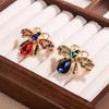 High-End Retro Bee Rhinestone Brooch - Fashionable Pin for Women's Clothing