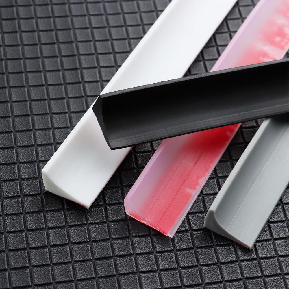 Self-Adhesive Water Retaining Strip Bendable Flood Barrier Water Stopper  Dry and Wet Separation