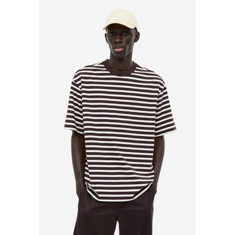 

Хлопковая футболка свободного кроя HM темно-коричневой полоски