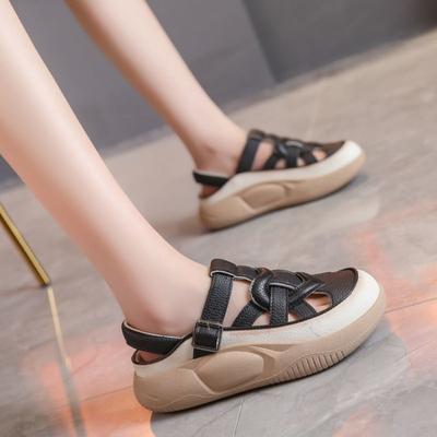 Retro Romeinse sandalen voor dames met uitgeholde, dikke zool.