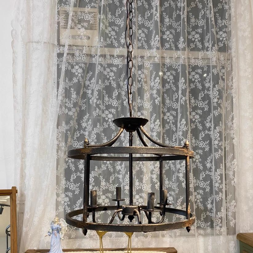 American Country Retro Wrought Iron Chandelier - Creative French Pastoral Ceiling Light for Living Room & Restaurant Decor