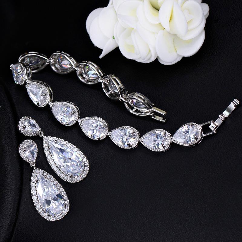 T0122 High-End Zircon Bridal Chain, Earrings, Necklaces, And Jewelry Three-Piece Set, Wedding Dress Accessories.
