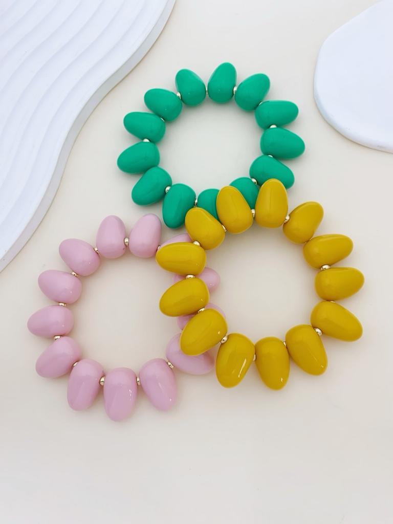 Candy colored droplet acrylic bracelet suitable for women's daily wear