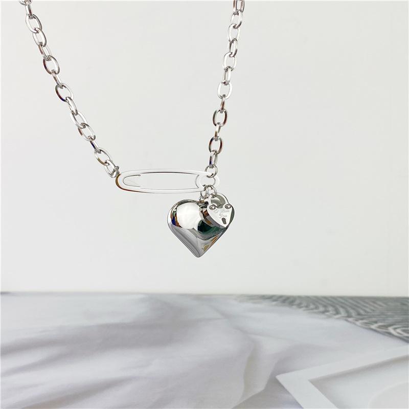 Retro Harajuku-Style Heart Necklace - European & American Influenced Women's Disco Chic Design