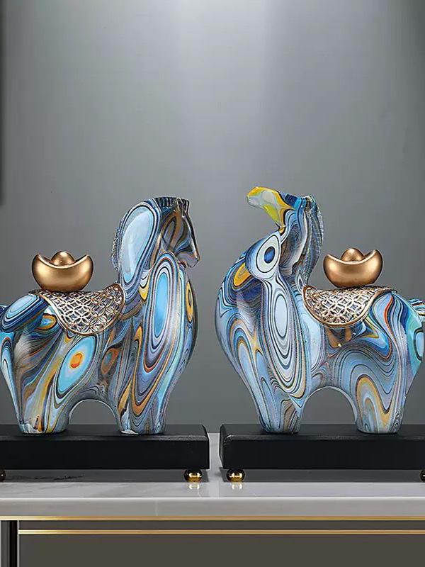 Colorful Prosperity Horse Figurine: Elegant Decor for Office, Living Room, or Hallway - Ideal Housewarming or Opening Gift