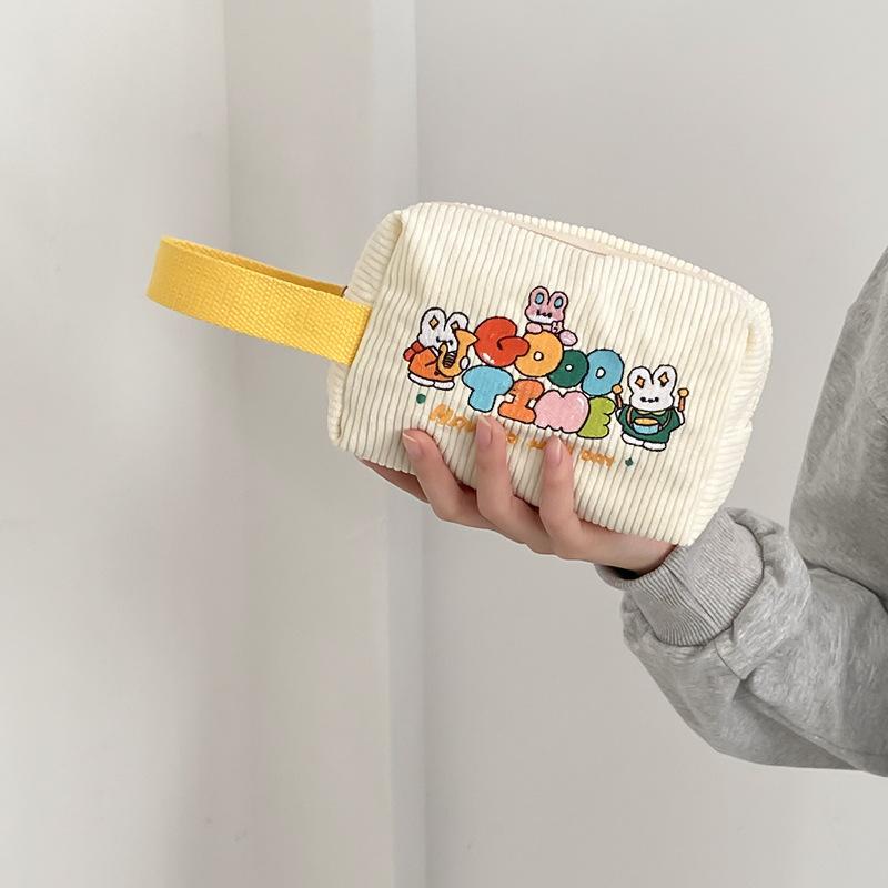 

Вельветовая косметичка с милой иллюстрацией из мультфильма, косметичка большой емкости, портативная сумка с вышивкой, сумка для студентов, сумка для ручек