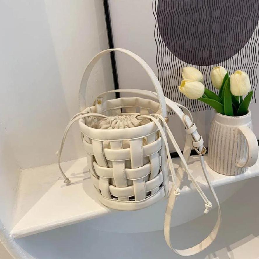 1 Pcs New Summer Design Bag Women's Texture Foreign Water Bucket Bag Woven Fashion Handbag Crossbody Bag Women Versatile Handbag