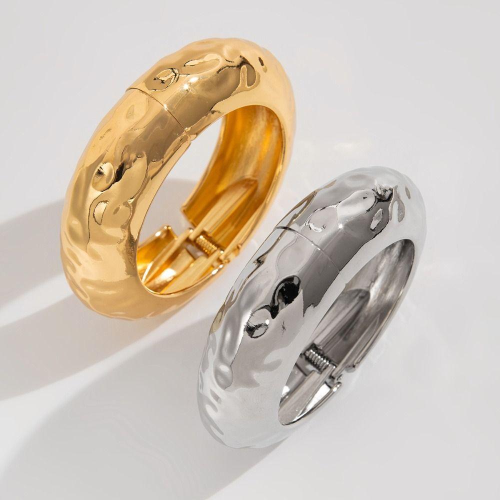 Niche Round Wide Pattern Spring Bracelet Fashion Hand Jewelry Exquisite Metal Hand Chain  Girl