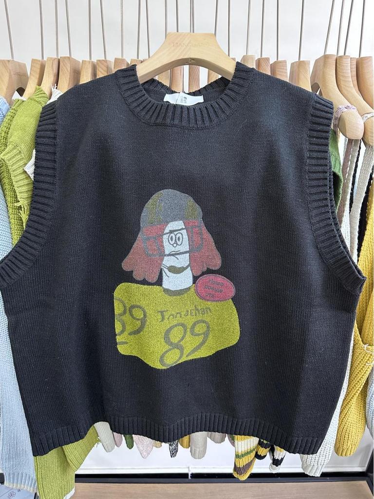 Xiao Wang's Spring Korean Cartoon Loose Knit Sweater Vest (Plus Size)
