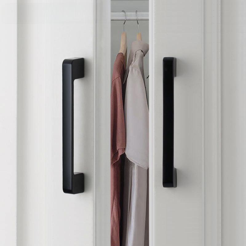 Solid Single Hole Black Cabinet Handle for Drawers and Wardrobes