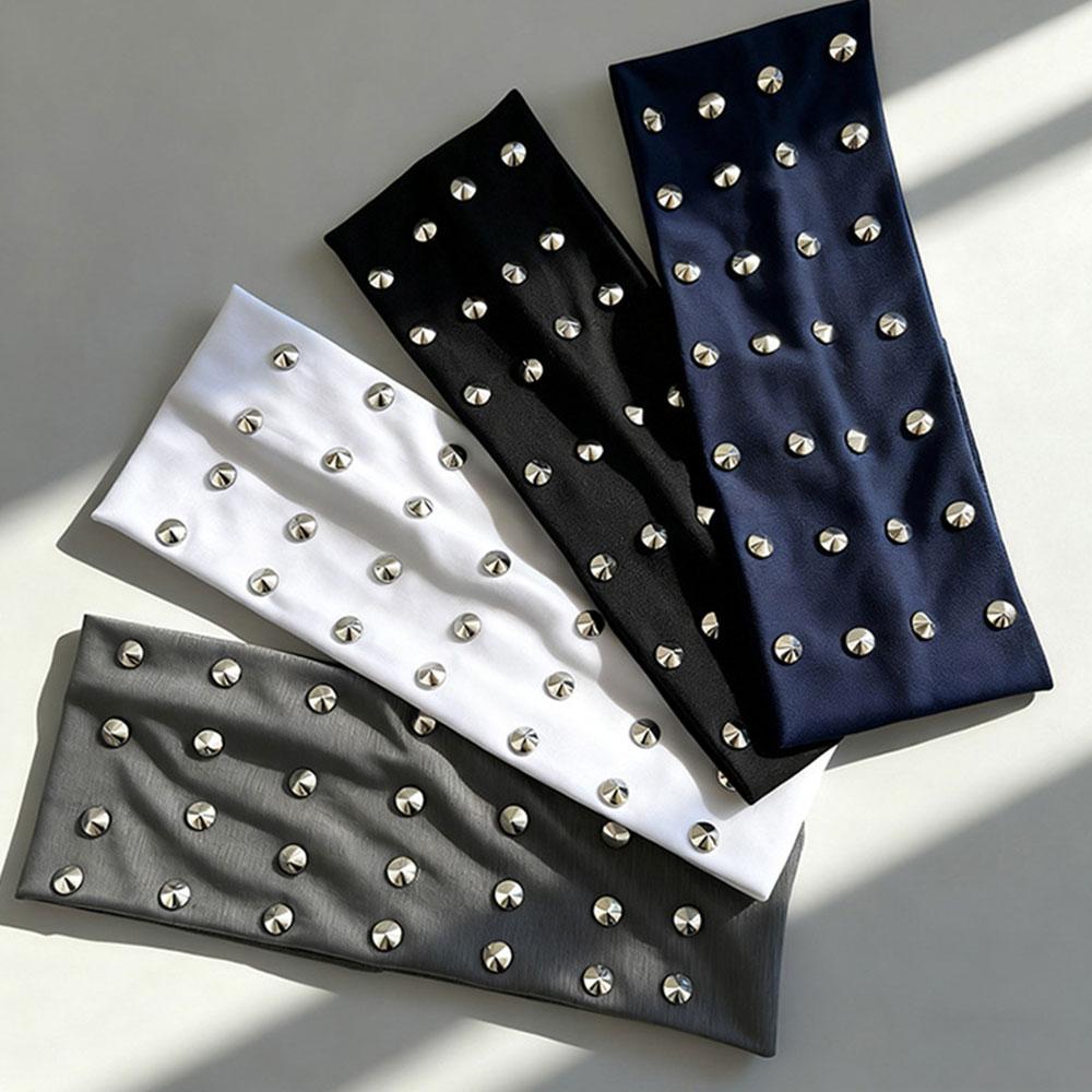 Bandeau de sport large à rivets métalliques pour femmes Bandeau élastique Accessoires de cheveux Mode Design Simple Bandeau absorbant la transpiration