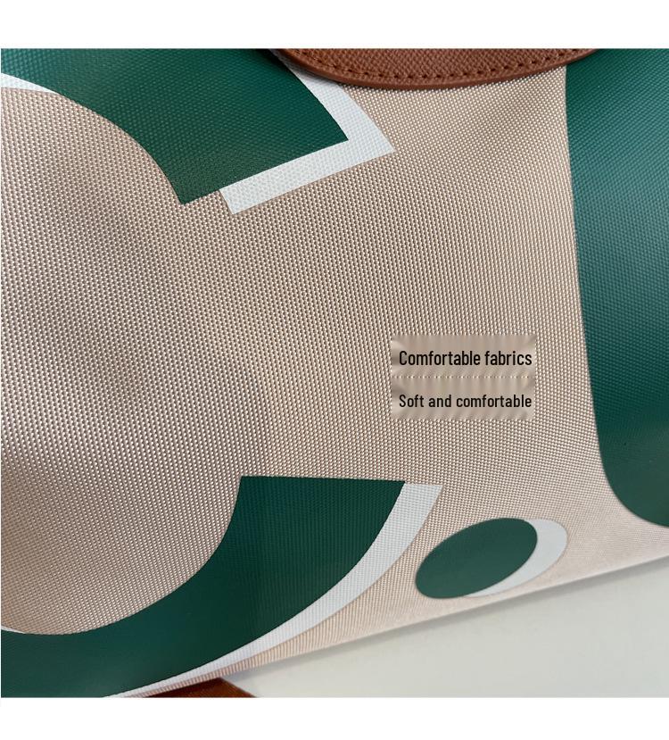 Large Capacity Women's Lightweight Waterproof Travel Duffle Bag for Business and Short Trips