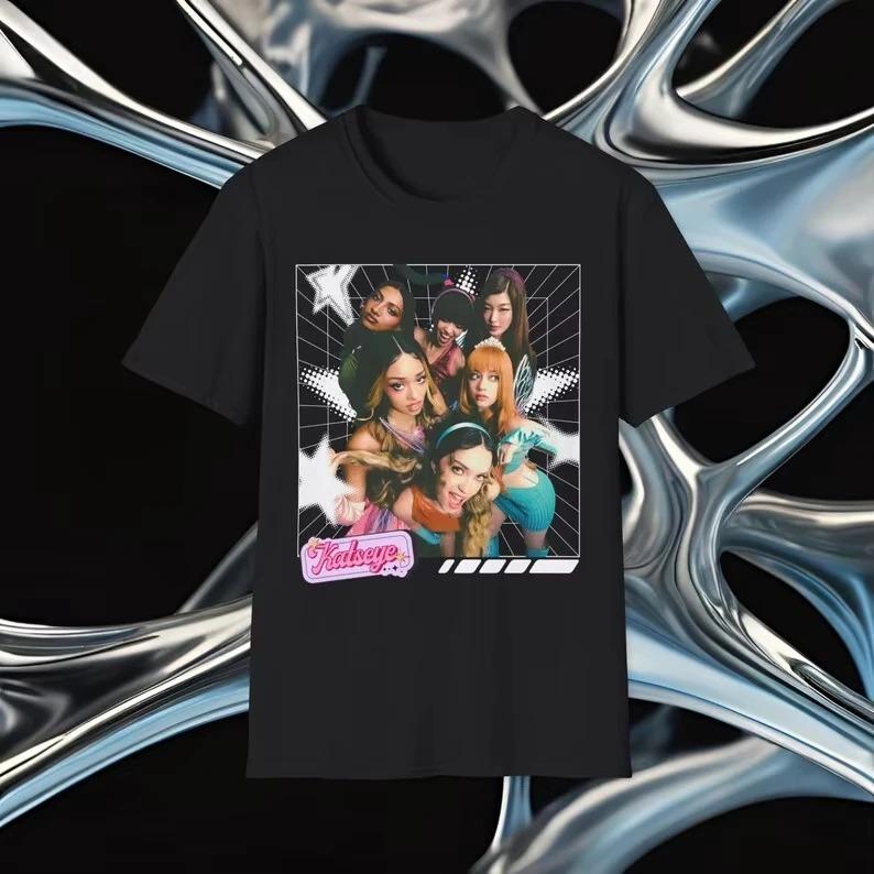 KATSEYE Dievčenská skupina Y2K Retro Kolážový Grafický Biely Tričko | Globálny Popový Idol Fanúšikovské Streetwear Merch Tričko