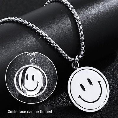 Collana Pendente Rotante alla Moda con Faccina Sorridente per Uomo e Donna - Catena per Maglione Hip Hop Espressione dell'Umore